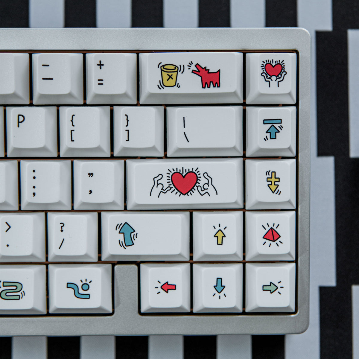 White Graffiti - PBT - ANSI Keycap Set - Cherry Profile