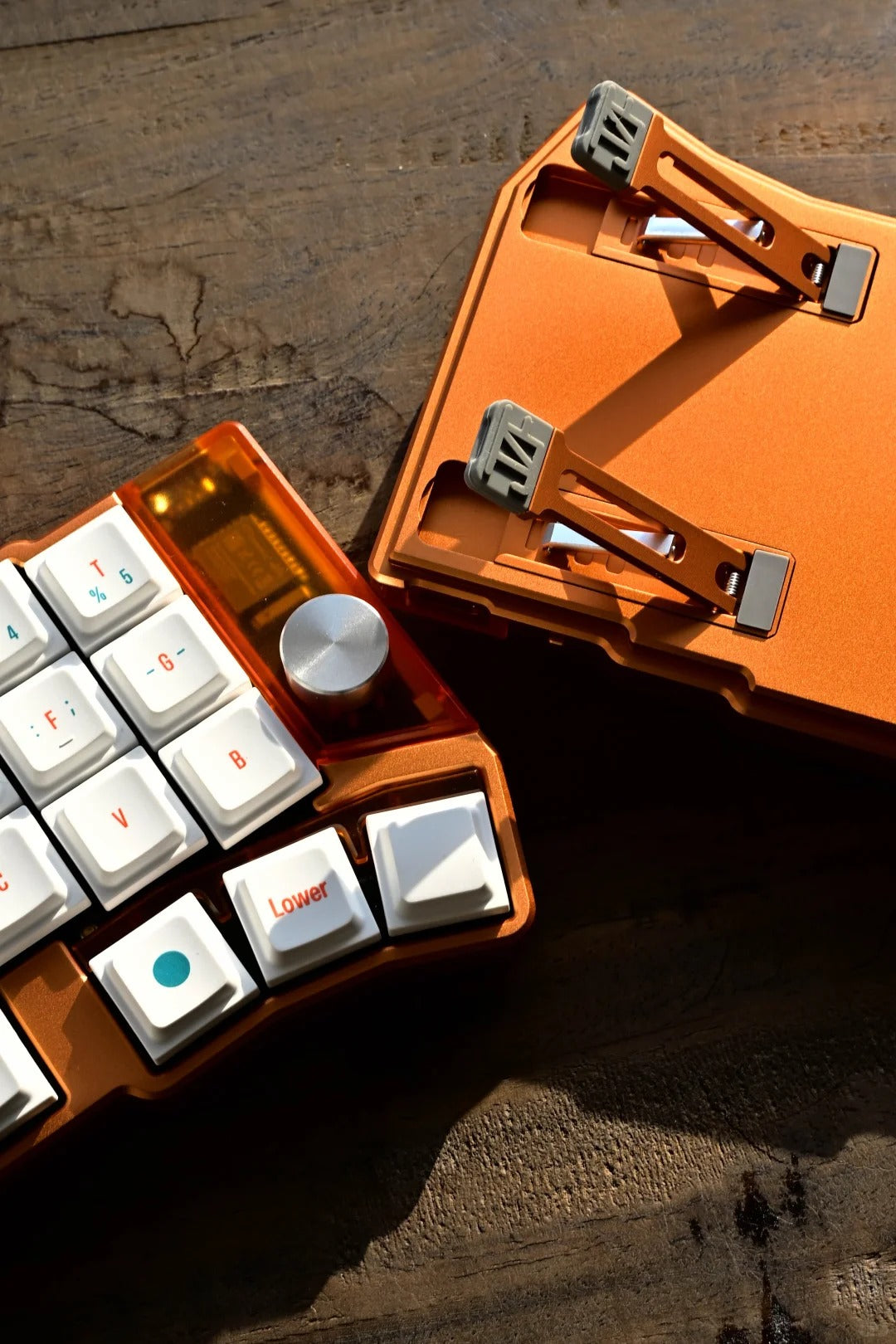 Cornix – Flache, ergonomische Split-Tastatur