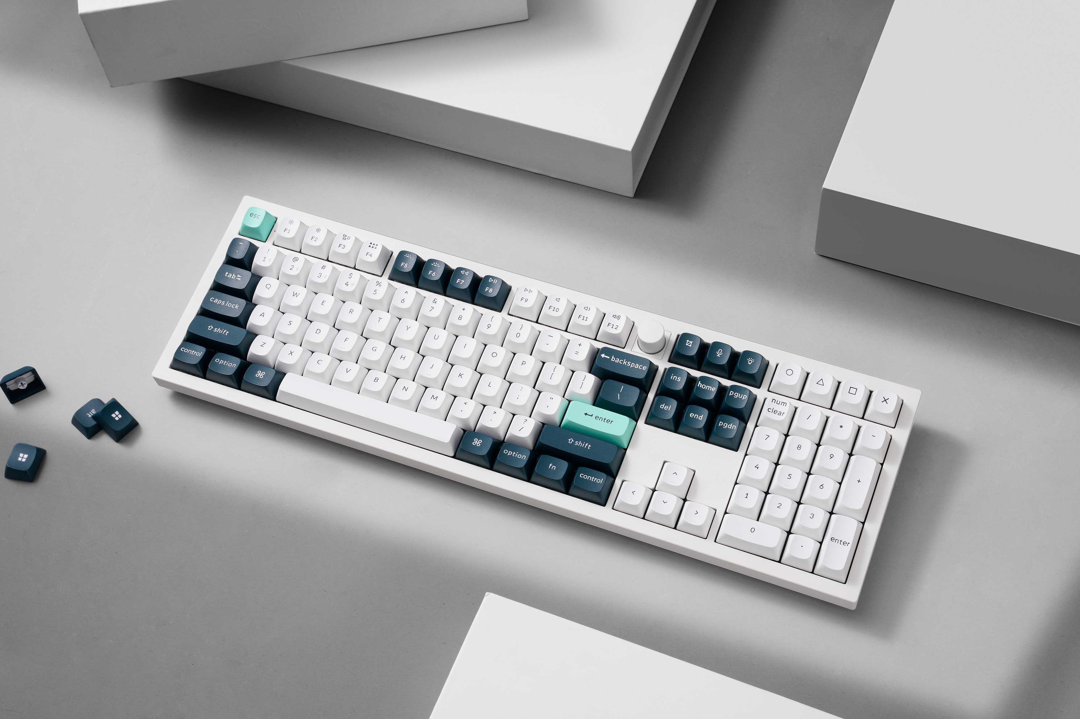 Keychron - Q6 HE QMK Wireless Custom Keyboard
