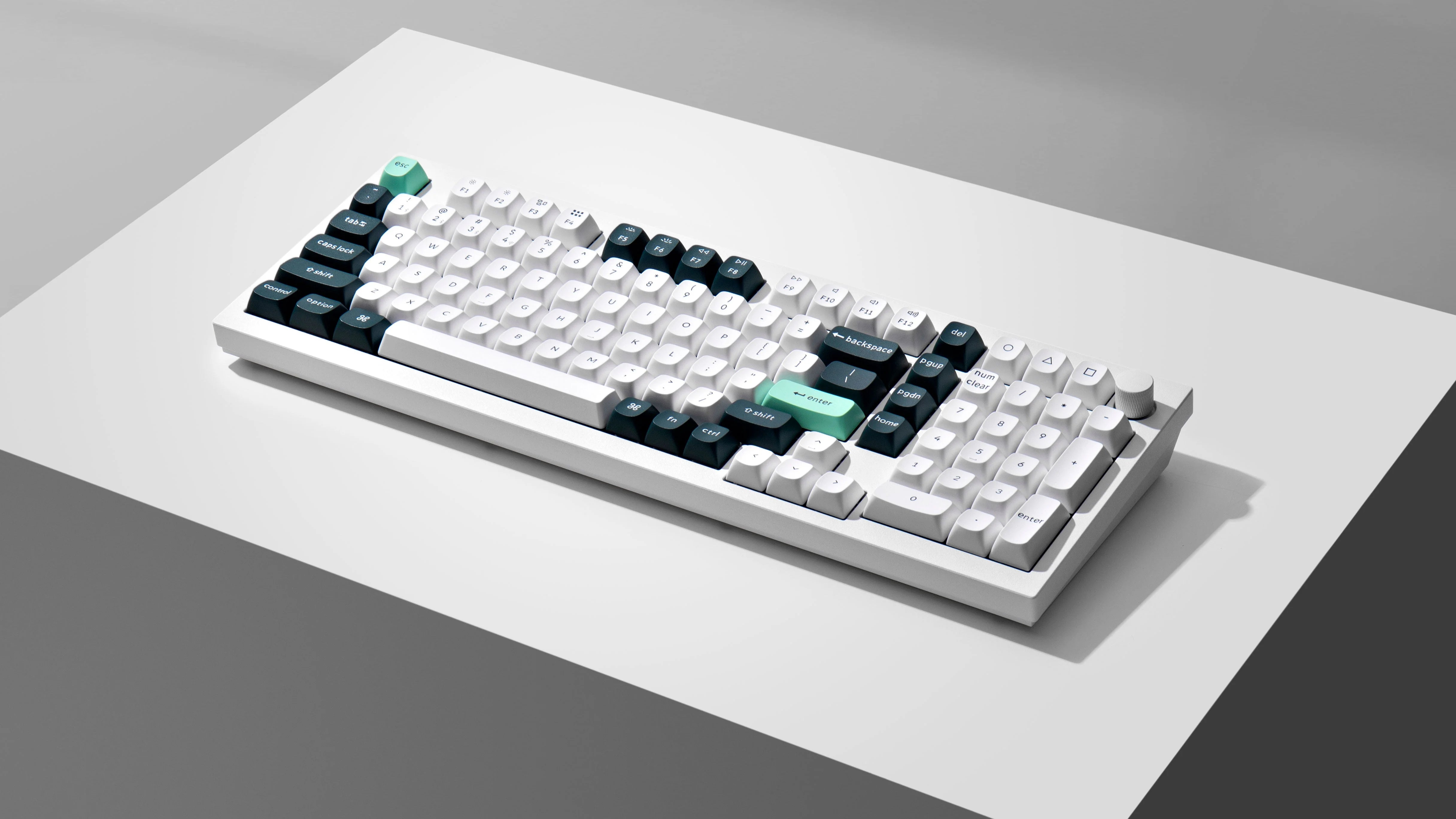 Keychron - Q5 HE QMK Wireless Custom Keyboard