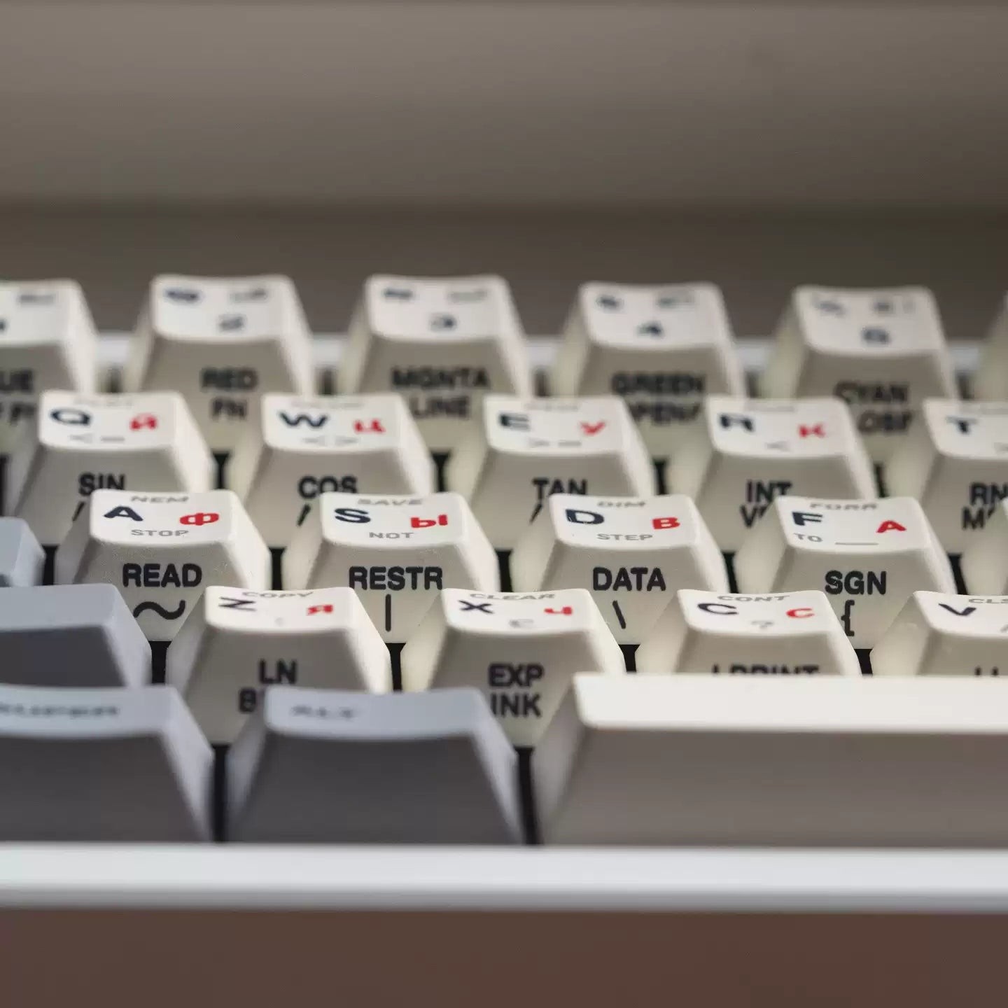 FBB - ZX Spectrum Series Delta Retro PBT Keycaps