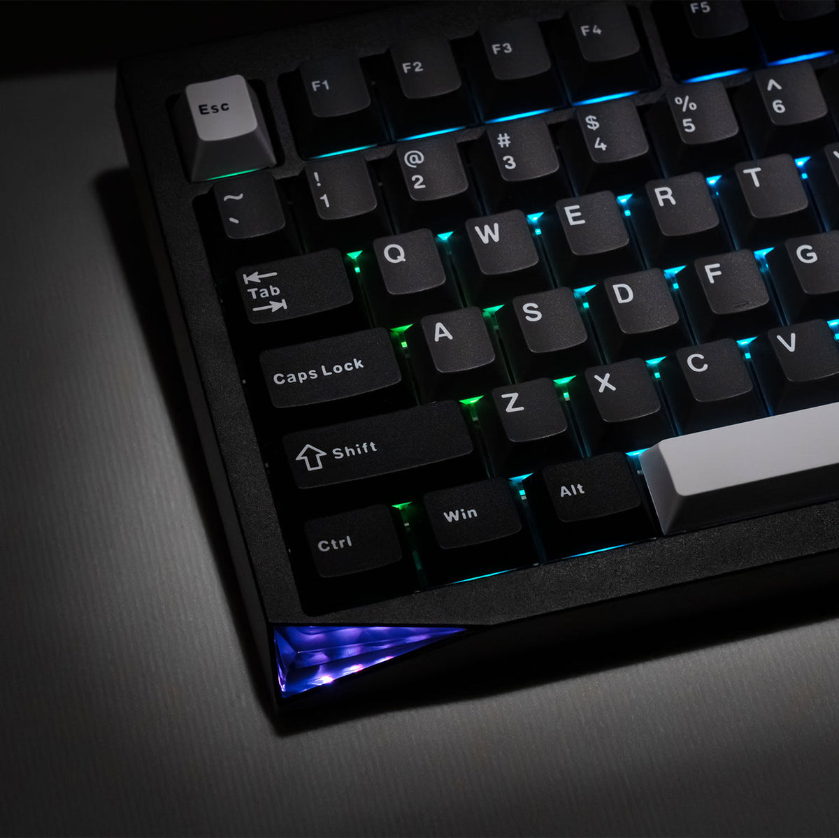 Akko Mineral 02 black mechanical keyboard crystal corner detail