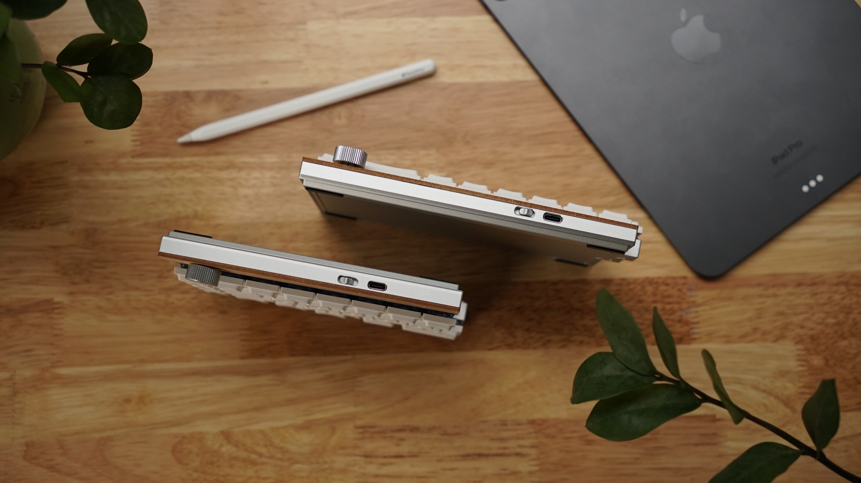 Jiffy75 - Wireless Split Low-Profile Mechanical Keyboard (pre-order)