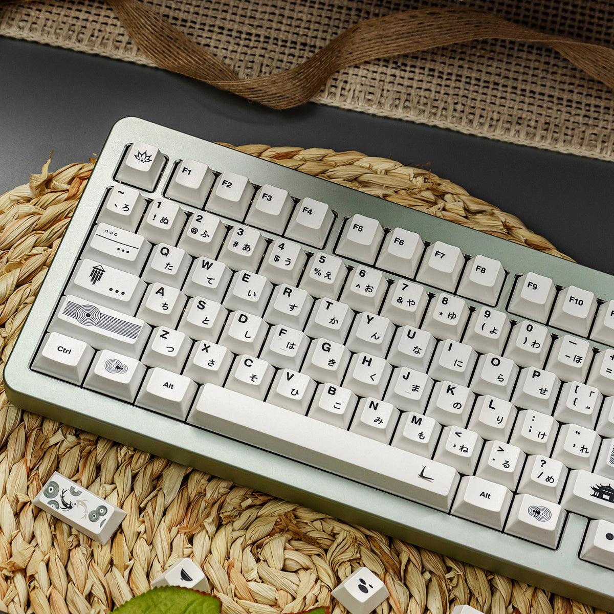 Irregular Zen White - PBT - ISO/ANSI Keycap Set - Cherry Profile