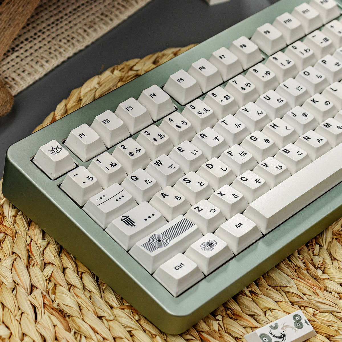 Irregular Zen White - PBT - ISO/ANSI Keycap Set - Cherry Profile