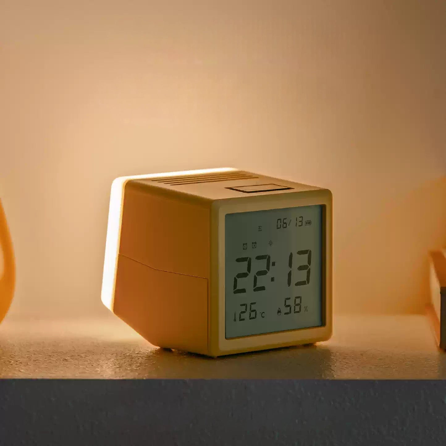 Black & White - Seesaw Alarm Clock