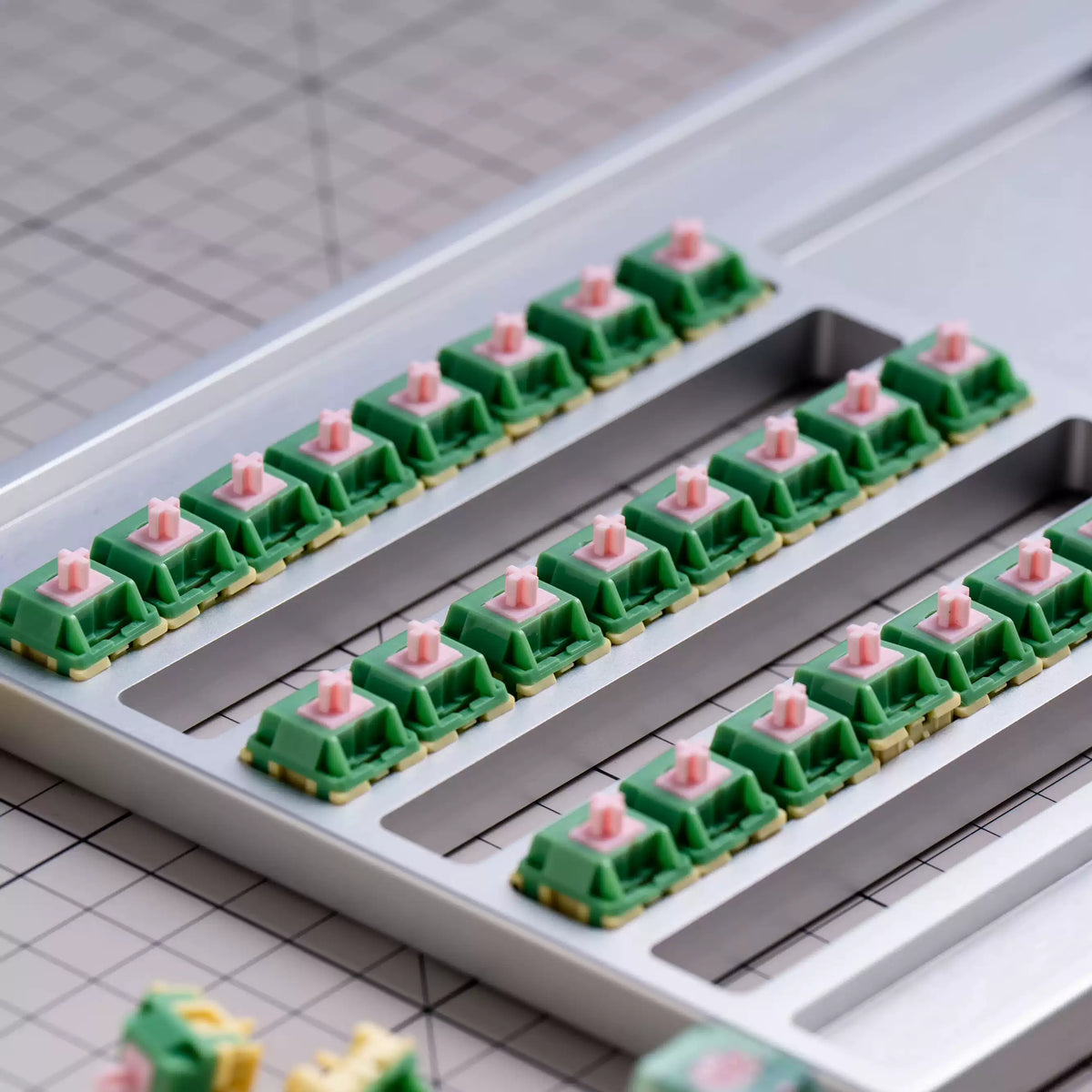 HMX x WJBY Studio – Lotus Linear Switches