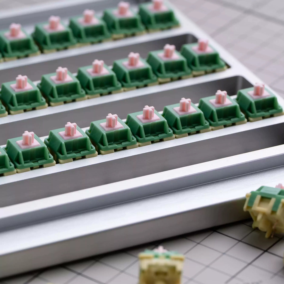 HMX x WJBY Studio – Lotus Linear Switches
