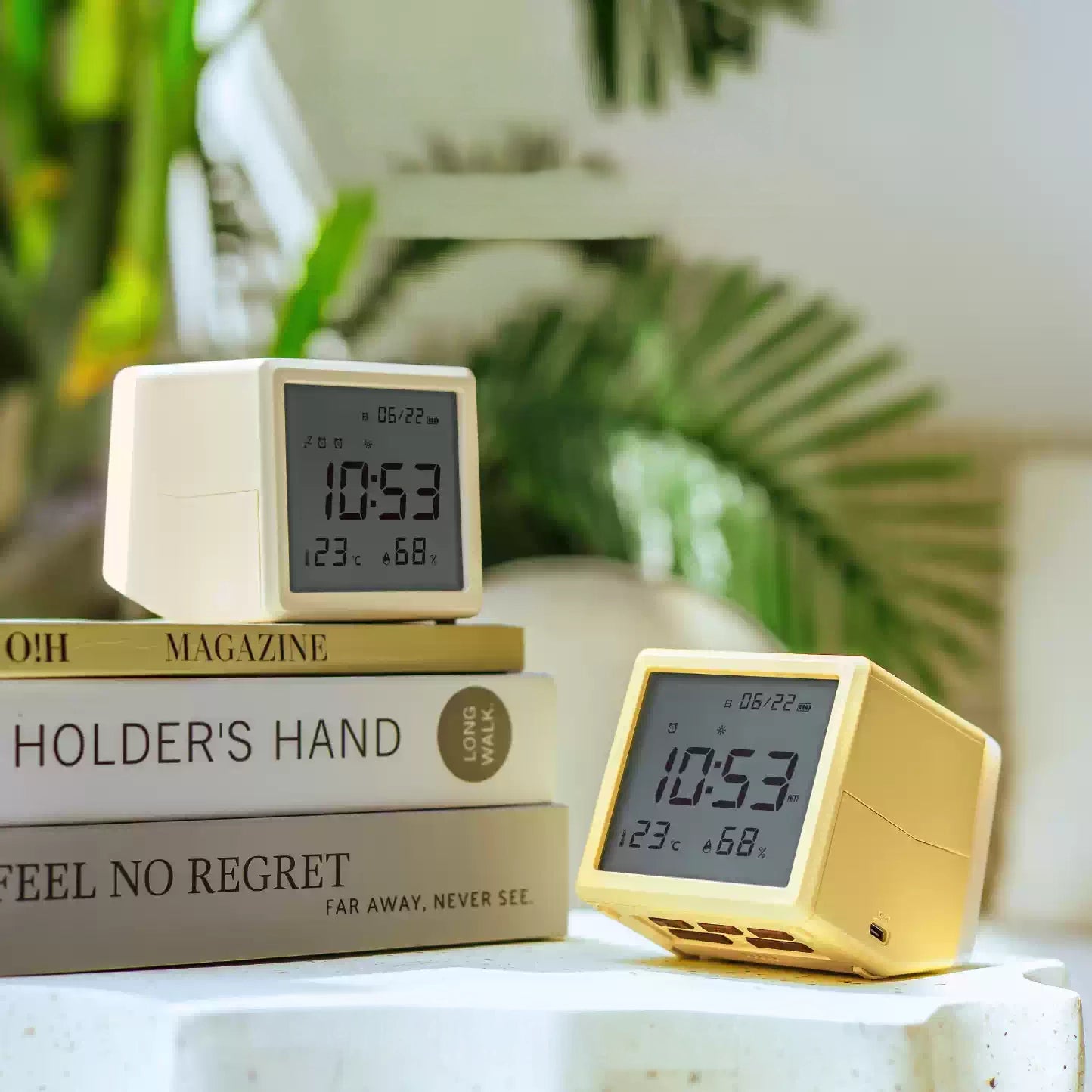 Black & White - Seesaw Alarm Clock