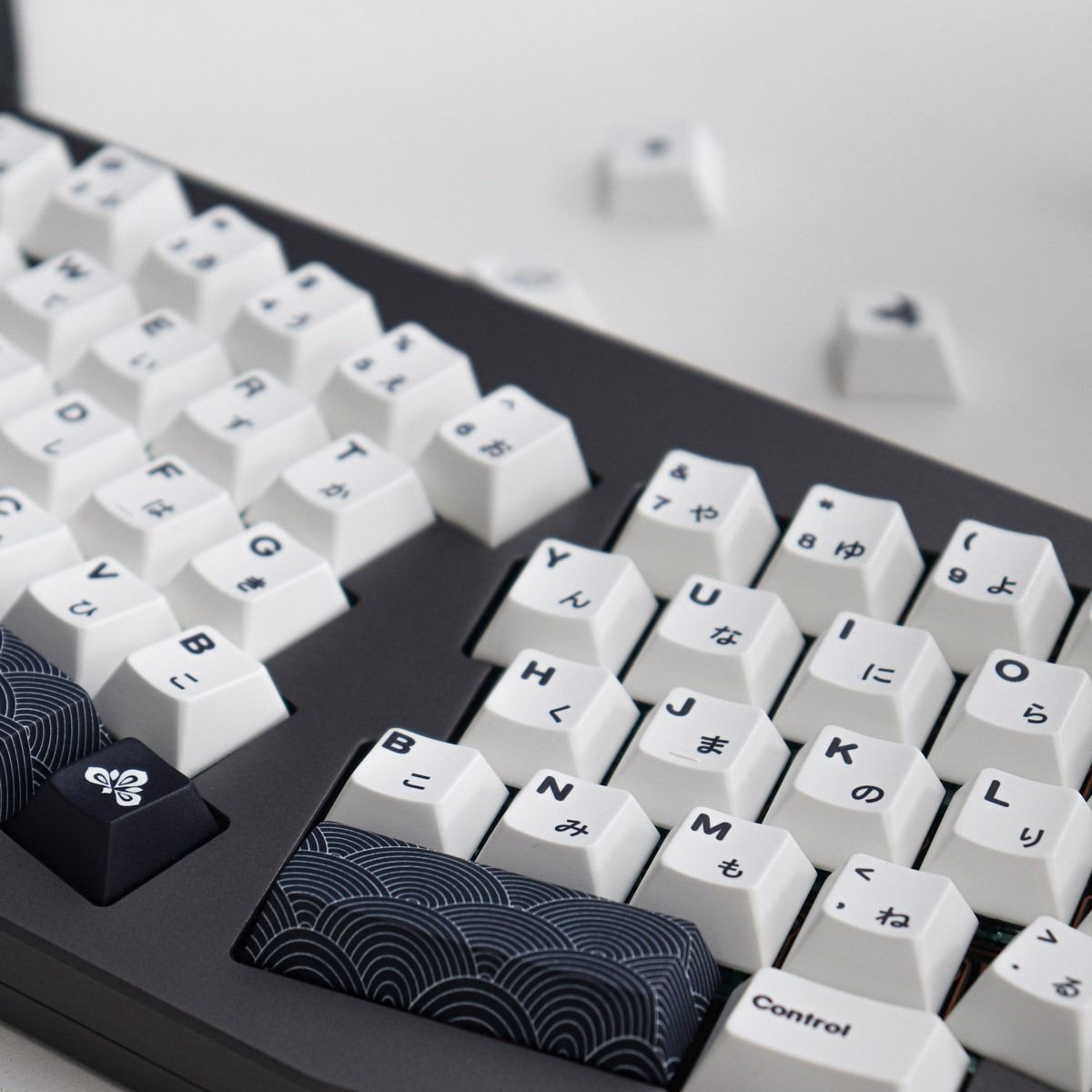 Kaminarimon Japanese – 152-Key Cherry Profile ANSI Keycap Set