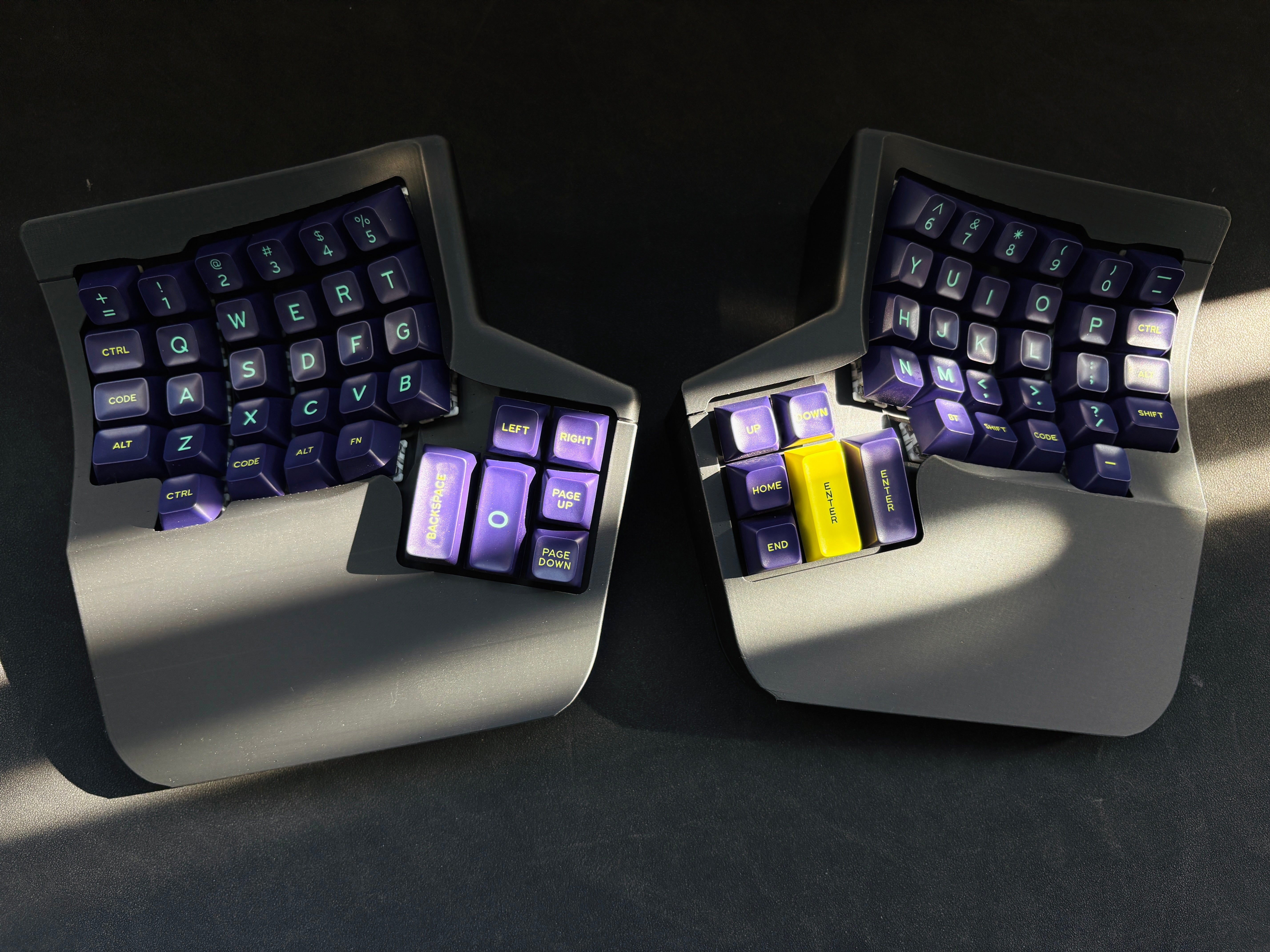 Weekin - WK Ergo 360 Split Wireless Ergonomic Mechanical Keyboard