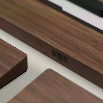 GWANG – Handgelenkauflage aus Schwarznuss und violettem Sandelholz 