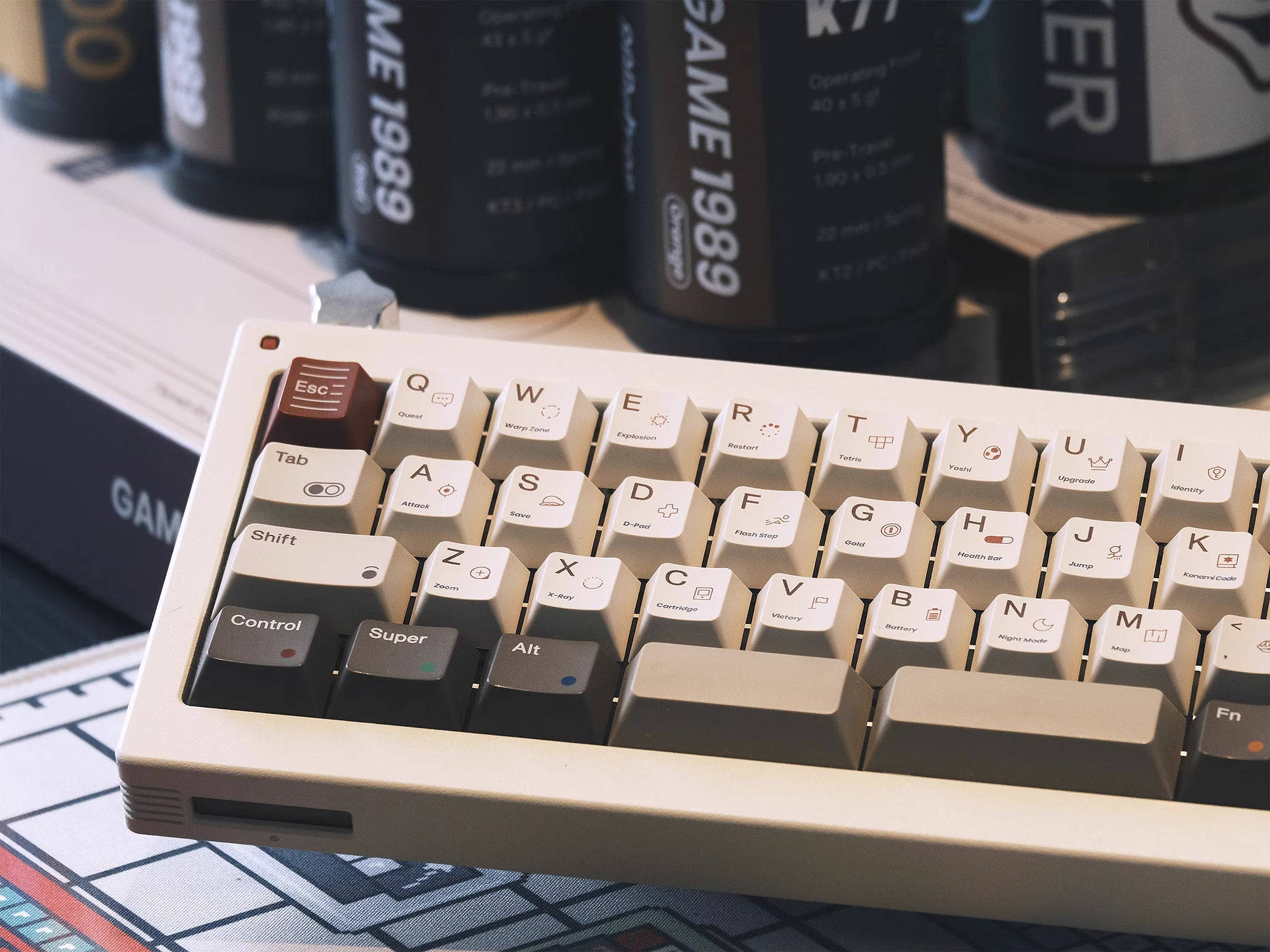 80Retros × Tutkeys Game 1989 PBT Keycap Set