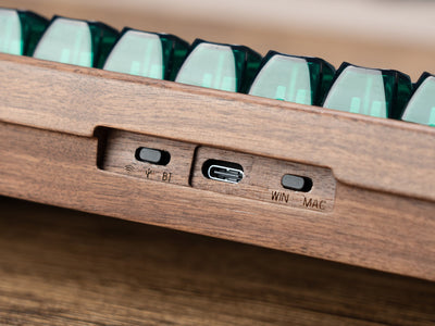 Womier - WD75 Teclado mecánico RGB con montaje de junta (gasket-mount) y hot-swappable del 75%