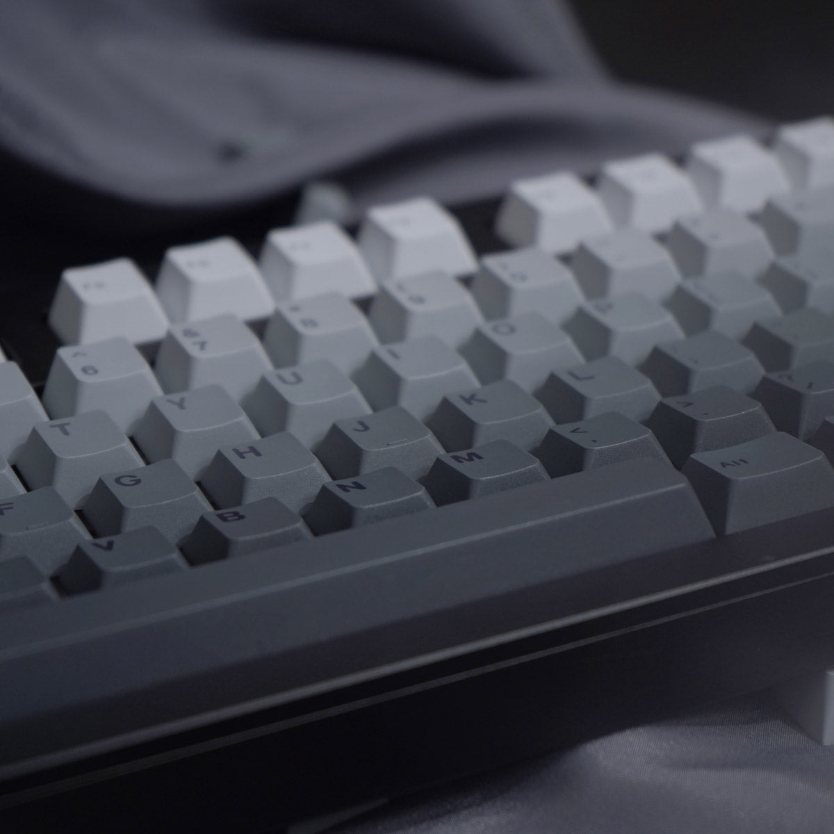 Grey Gradient - 125 Cherry ANSI Keycap Set