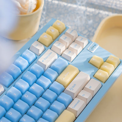 White Peach Oolong / Sea Salt Soda - 164-Key Translucent Keycap Set