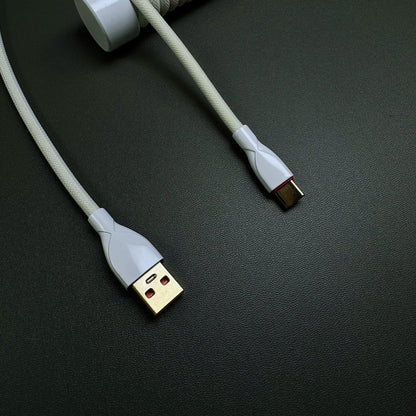 Cable USB a USB-C en espiral clásico OZO para teclados mecánicos