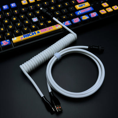 Cable USB a USB-C en espiral clásico OZO para teclados mecánicos