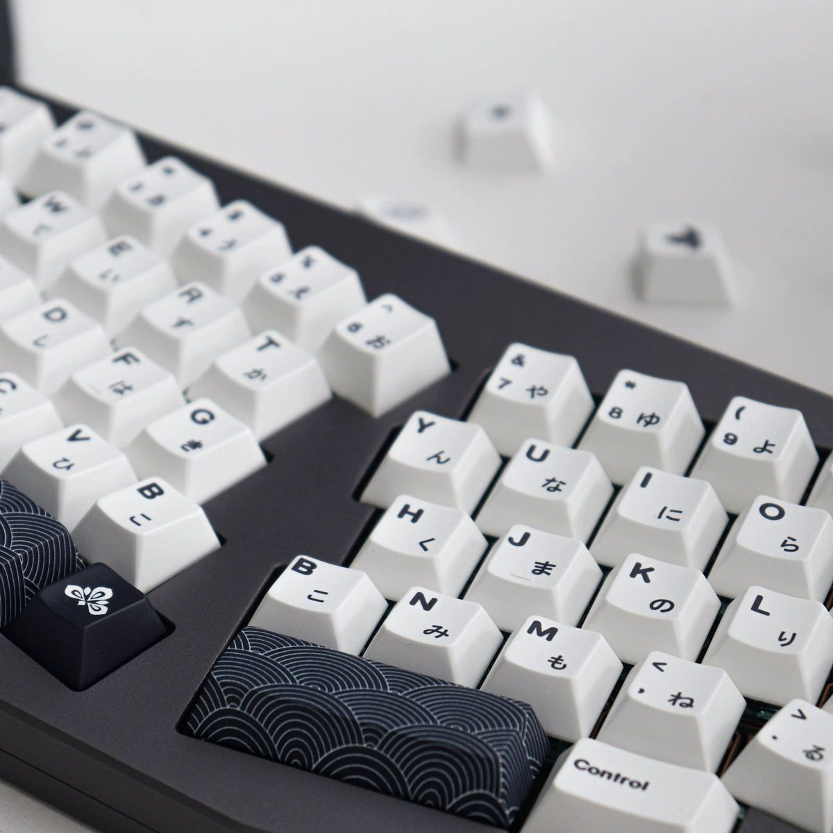 Kaminarimon Japanese – 152-Key Cherry Profile ANSI Keycap Set