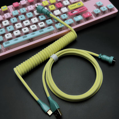 Cable USB a USB-C en espiral clásico OZO para teclados mecánicos