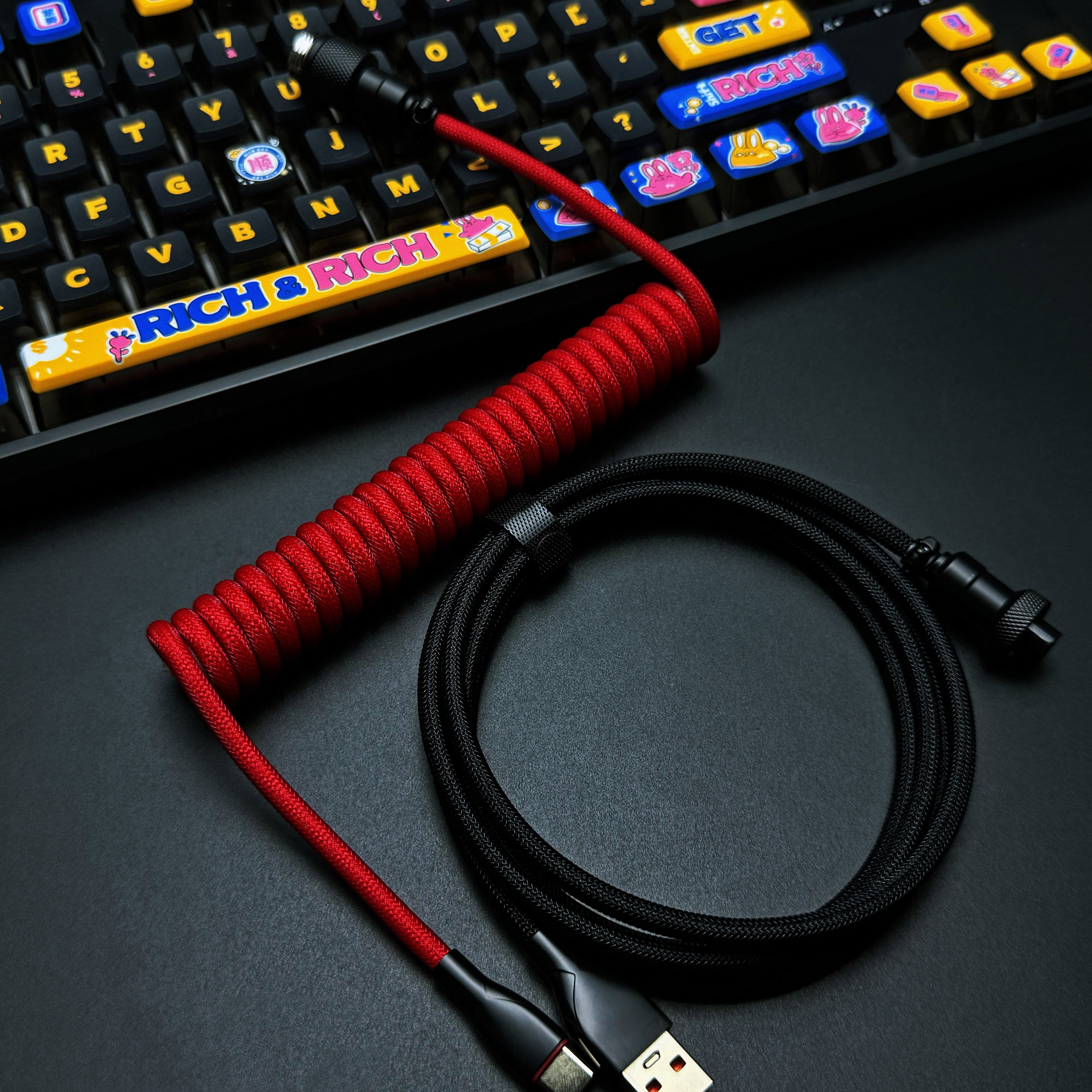 Cable USB a USB-C en espiral clásico OZO para teclados mecánicos