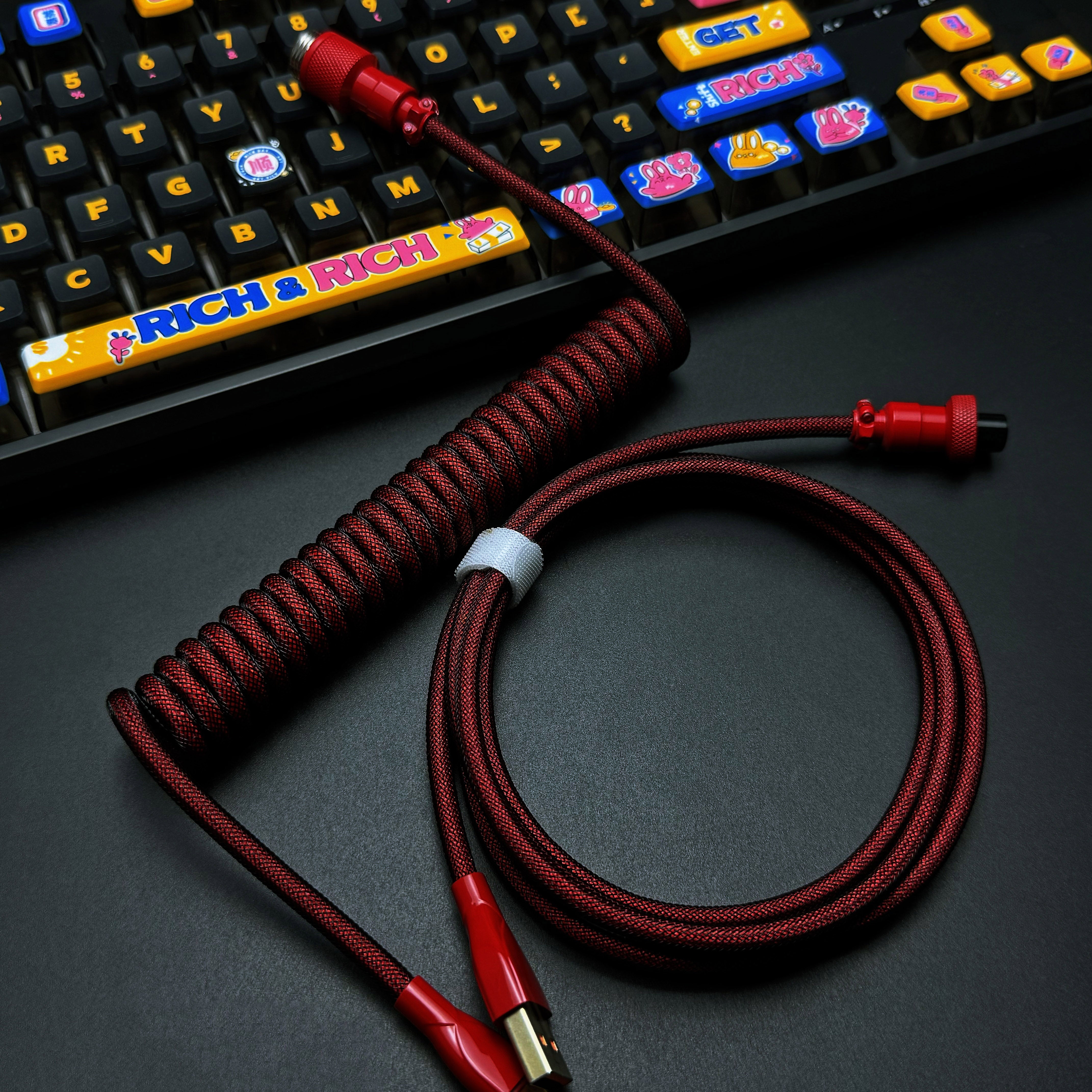 Cable USB a USB-C en espiral clásico OZO para teclados mecánicos