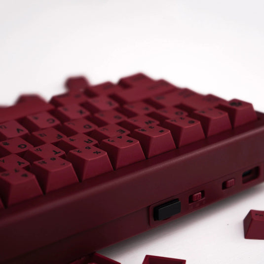 Minimalist Red - 143 Cherry Profile Keycap Set
