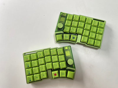 Cornix 2.0 - Teclado Ergonómico Dividido de Perfil Bajo (4º Lote - Abril)