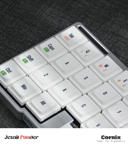 Cornix – Flache, ergonomische Split-Tastatur 