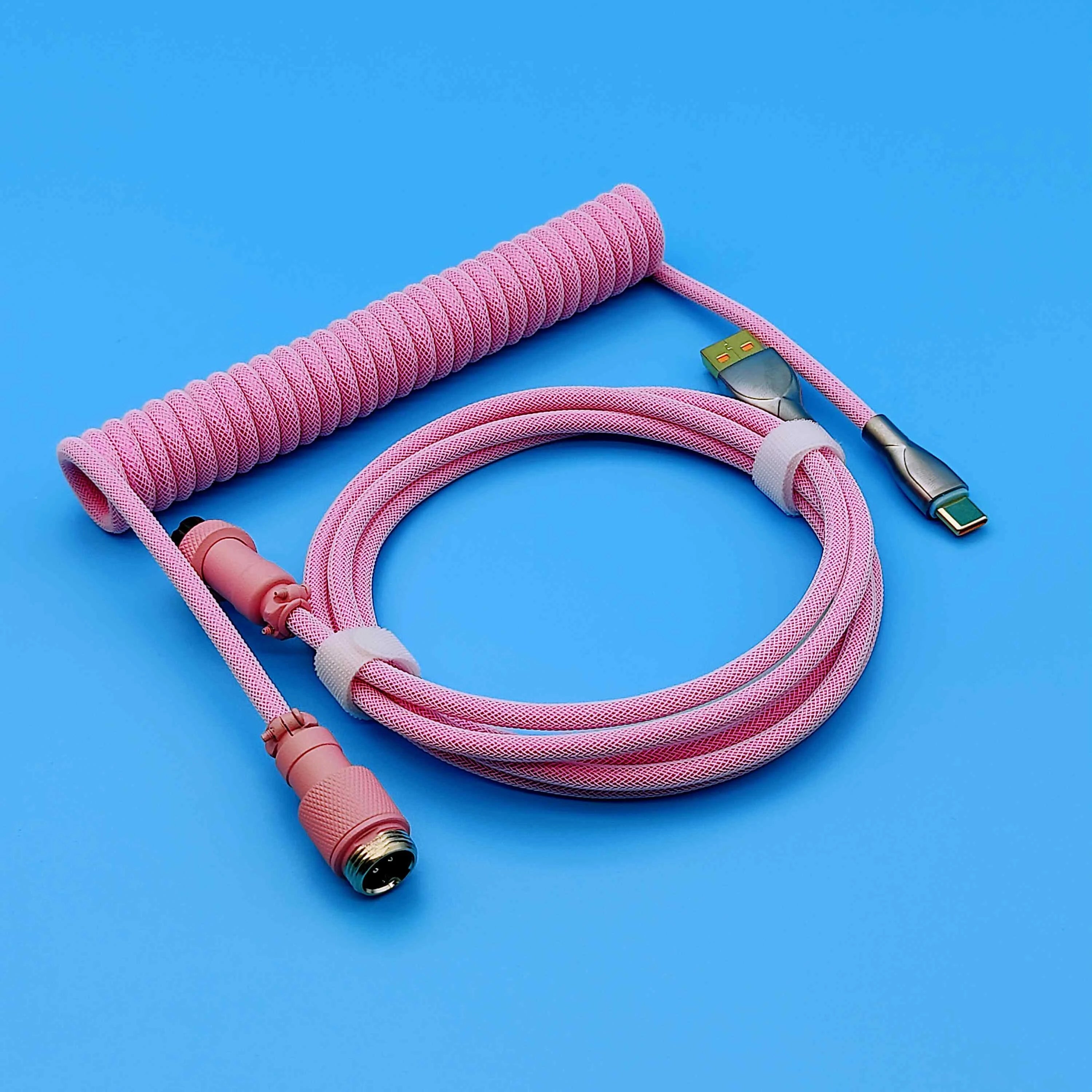 Cable USB-A a USB-C en espiral OZO Retro para teclados mecánicos