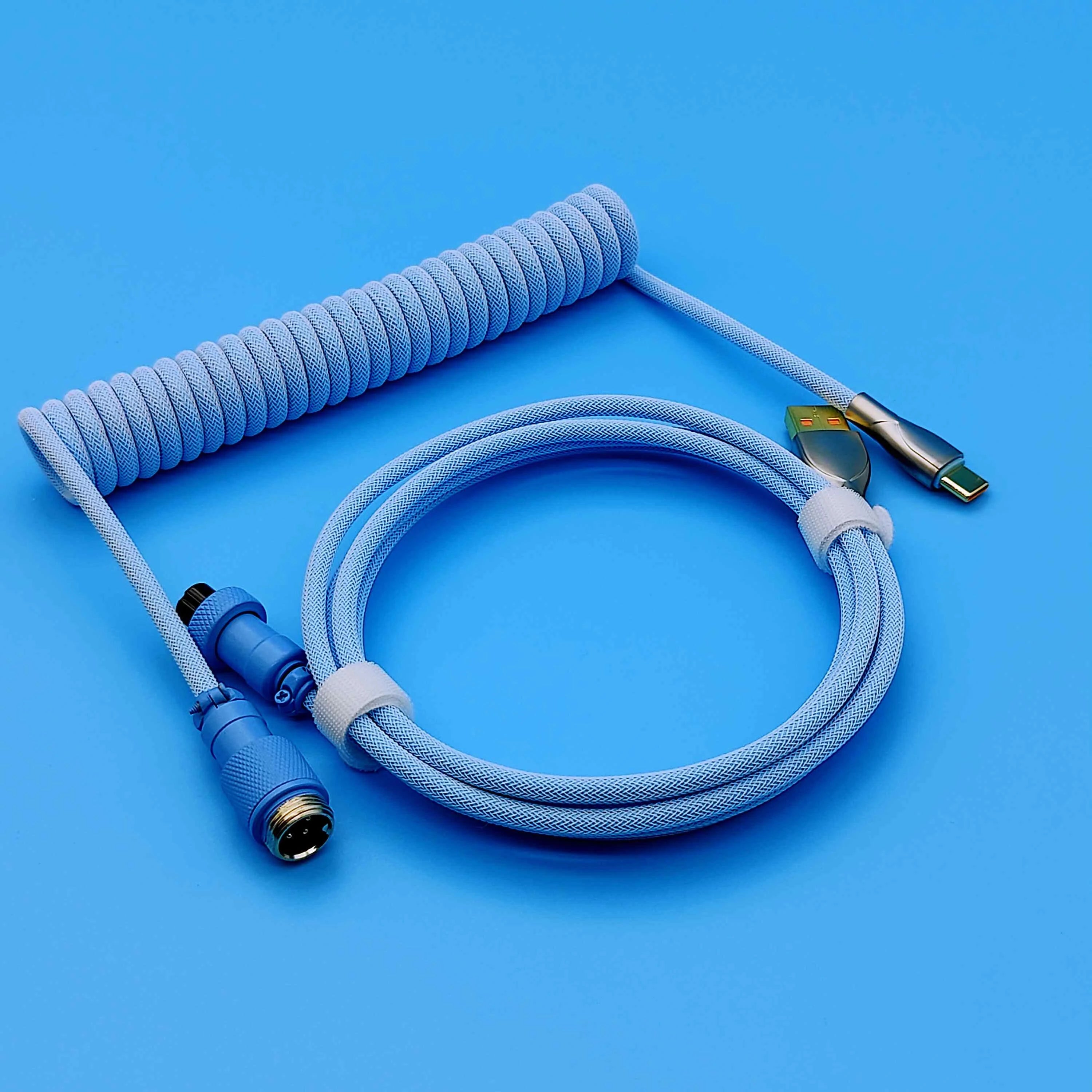 Cable USB-A a USB-C en espiral OZO Retro para teclados mecánicos