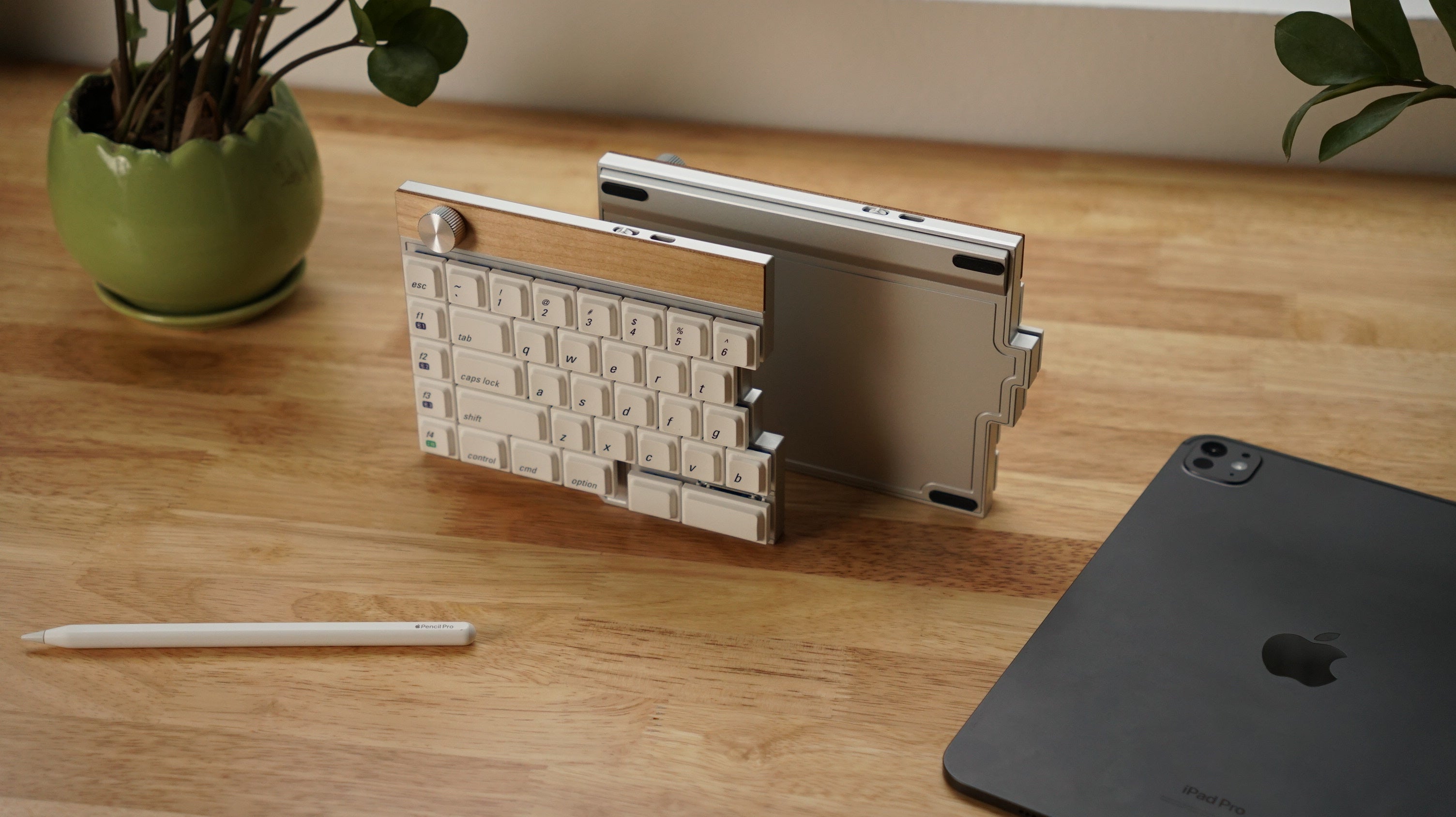 Jiffy75 - Wireless Split Low-Profile Mechanical Keyboard (pre-order)