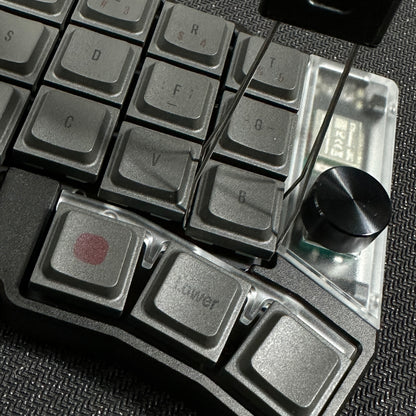 Cornix – Flache, ergonomische Split-Tastatur 